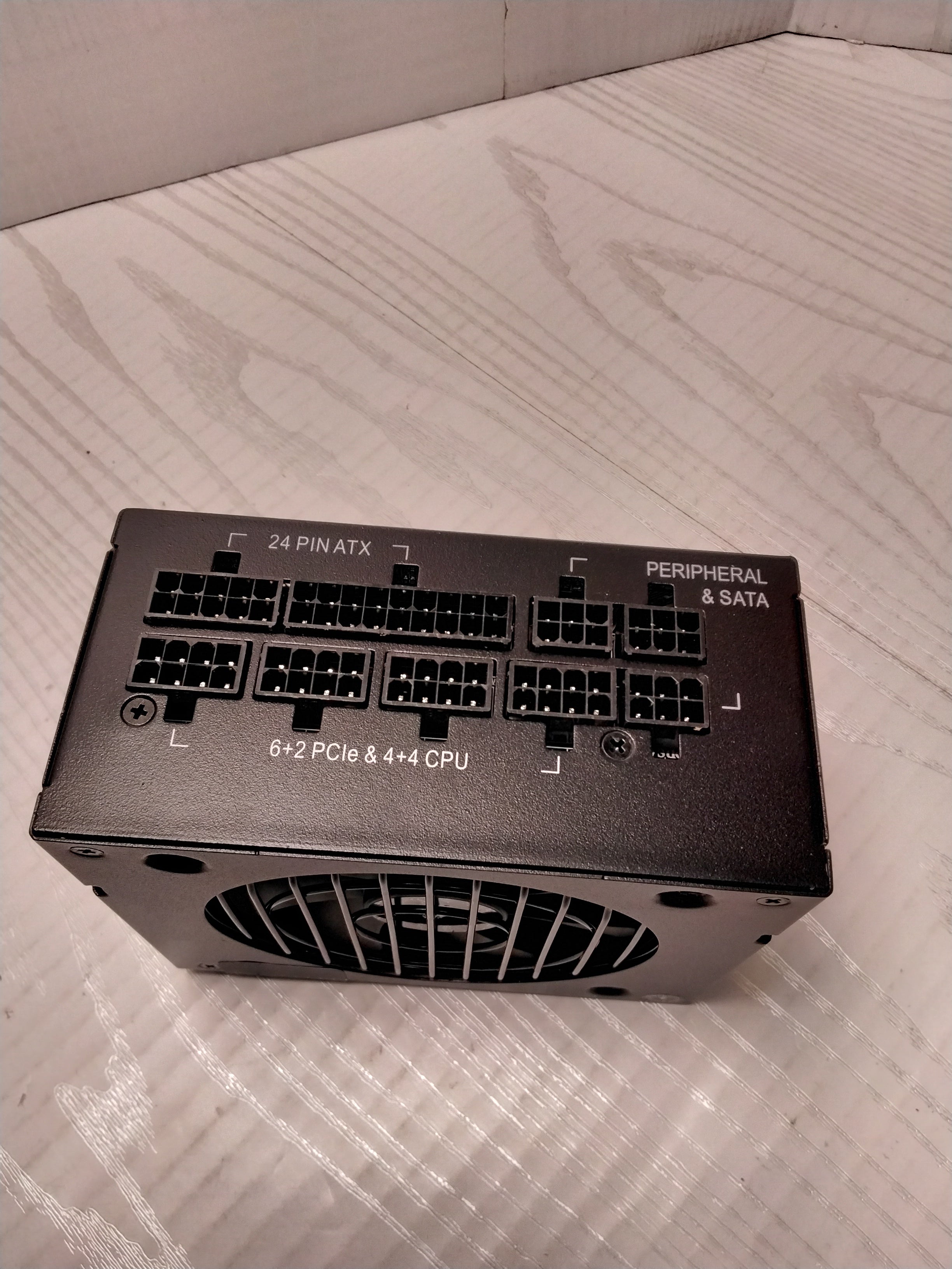 *FOR PARTS* Corsair SF750, 750 Watt, SFX, 80+ Platinum Certified, Power Supply (7893155971310)