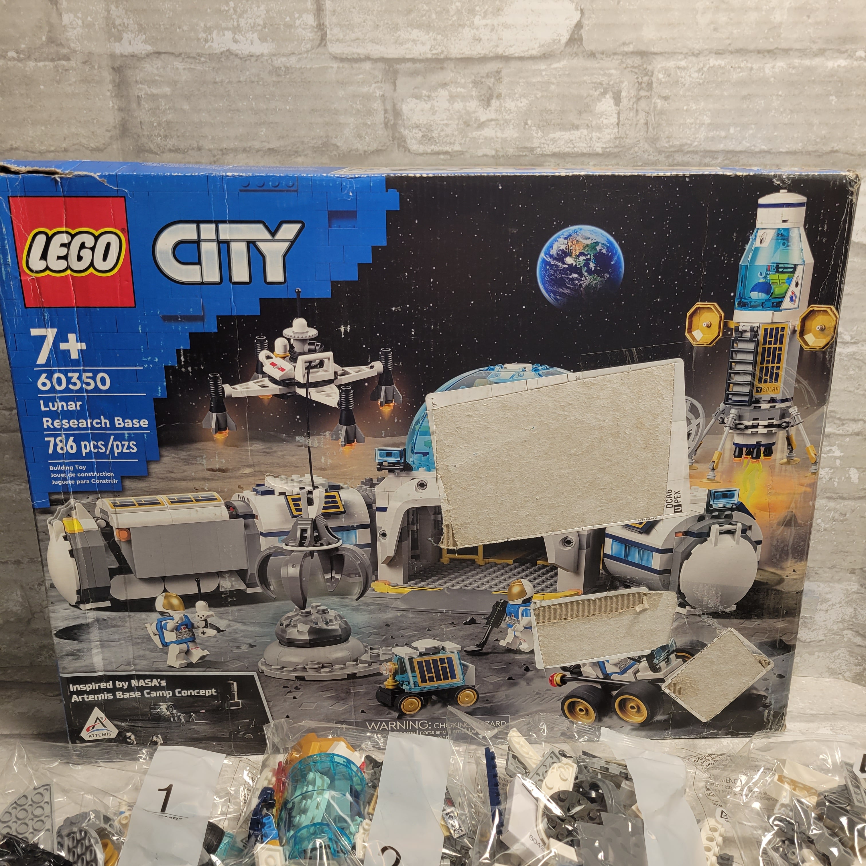 LEGO CITY: Lunar Research Base (60350) (8051234570478)