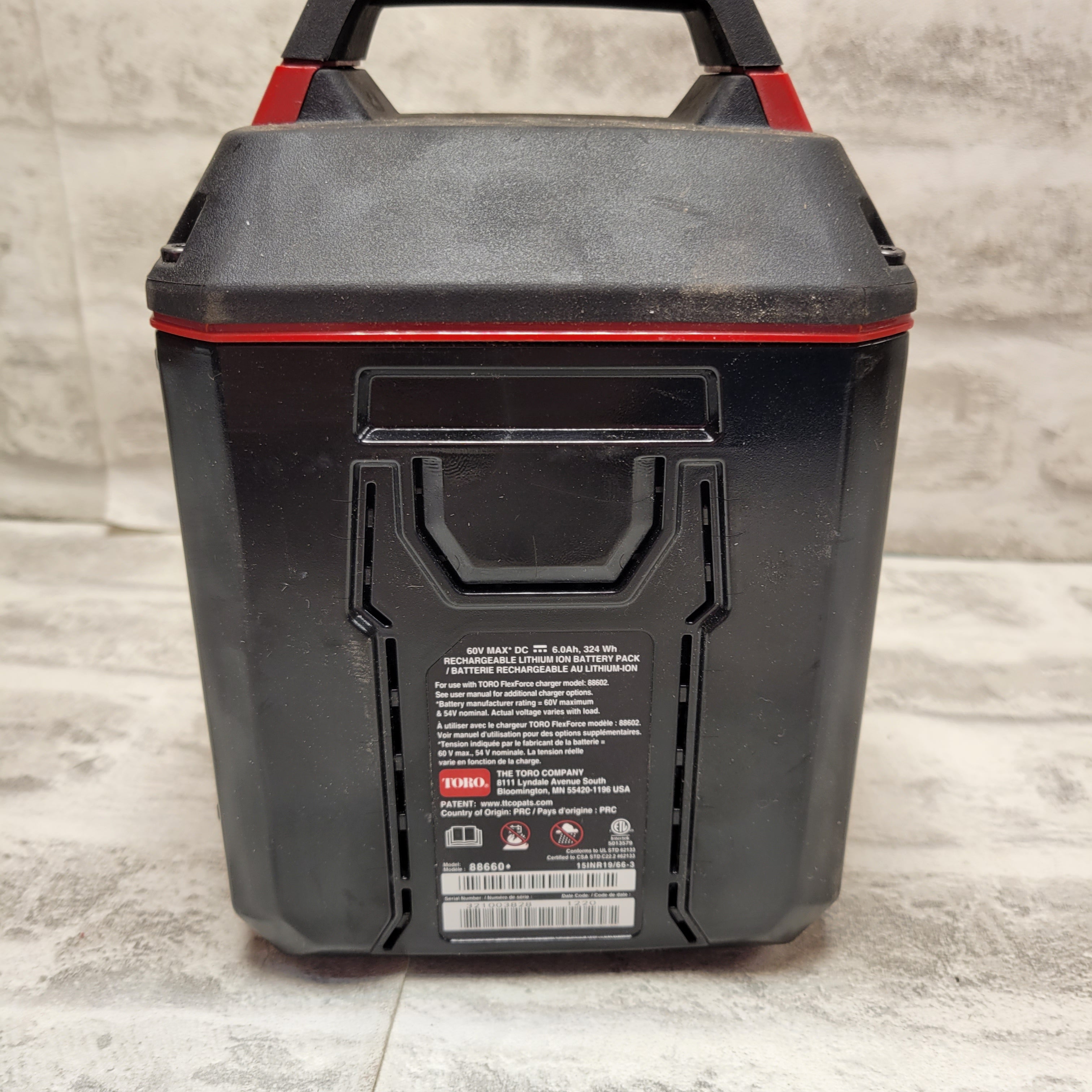 Toro L324 Flex-Force 60W 6Ah Battery *FOR PARTS* (7918544716014)