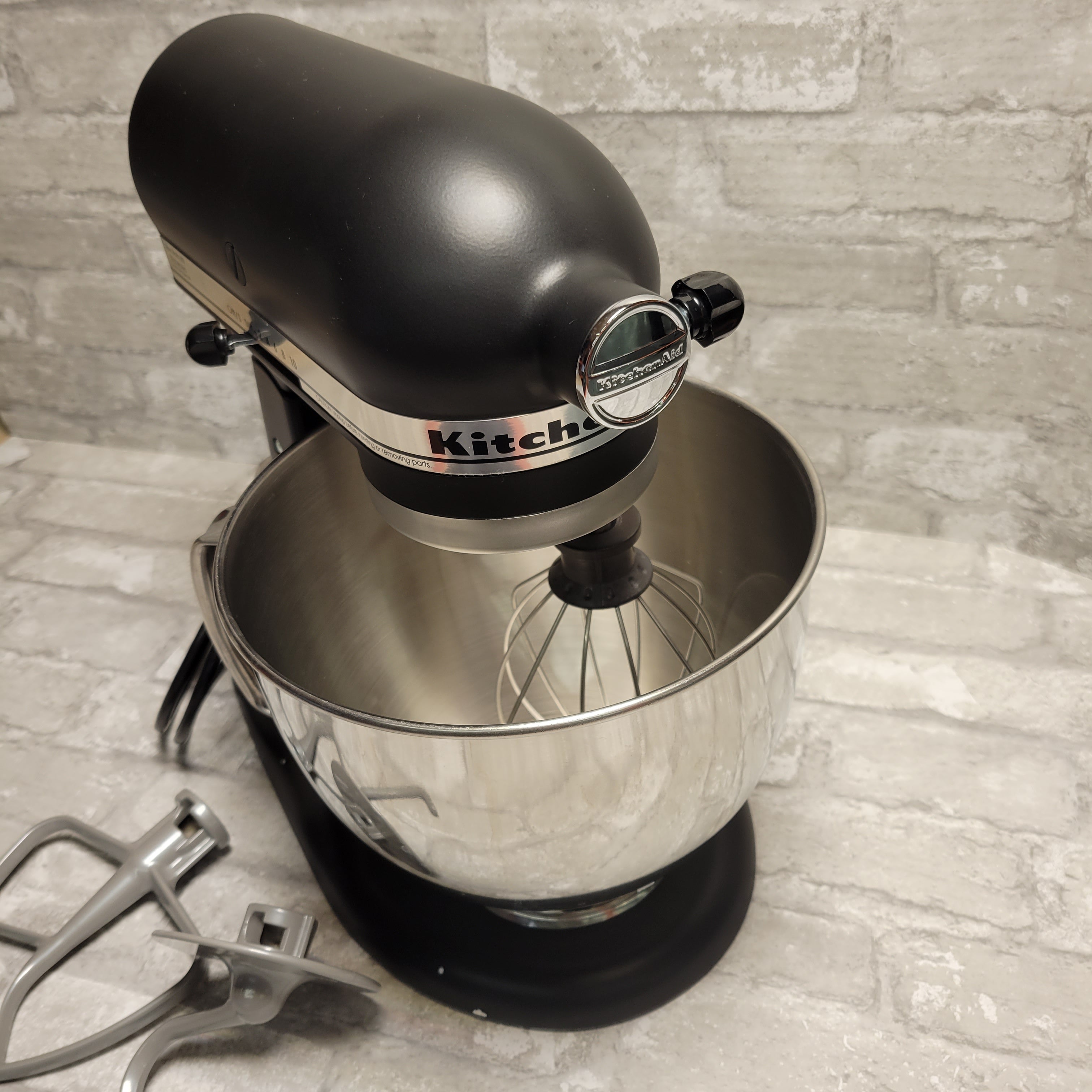 KitchenAid Deluxe KSM97BM 4.5-Quart Tilt-Head Stand Mixer - Black