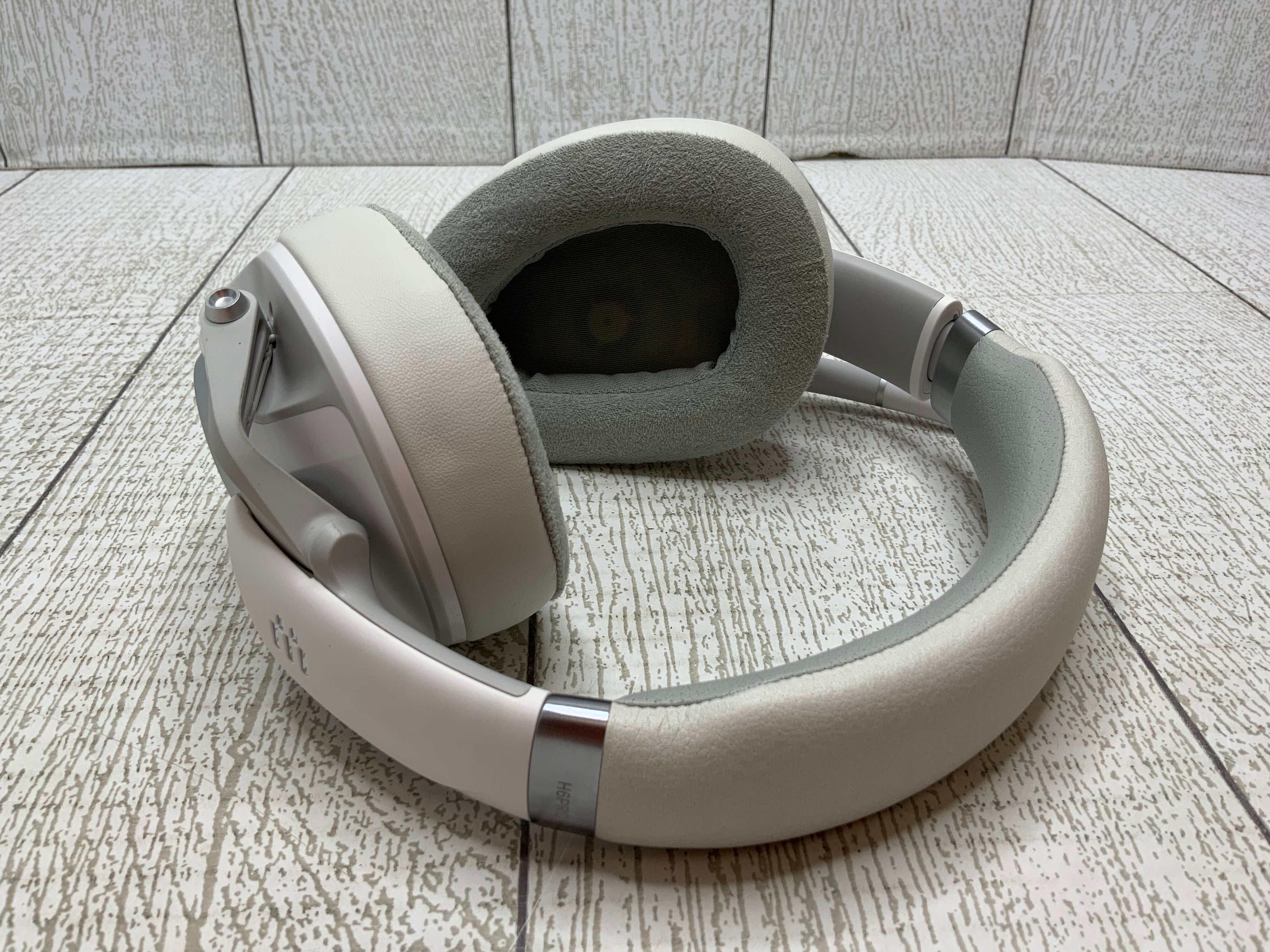EPOS Audio H6PRO Closed Acoustic Gaming Headset (White) (8061455237358)