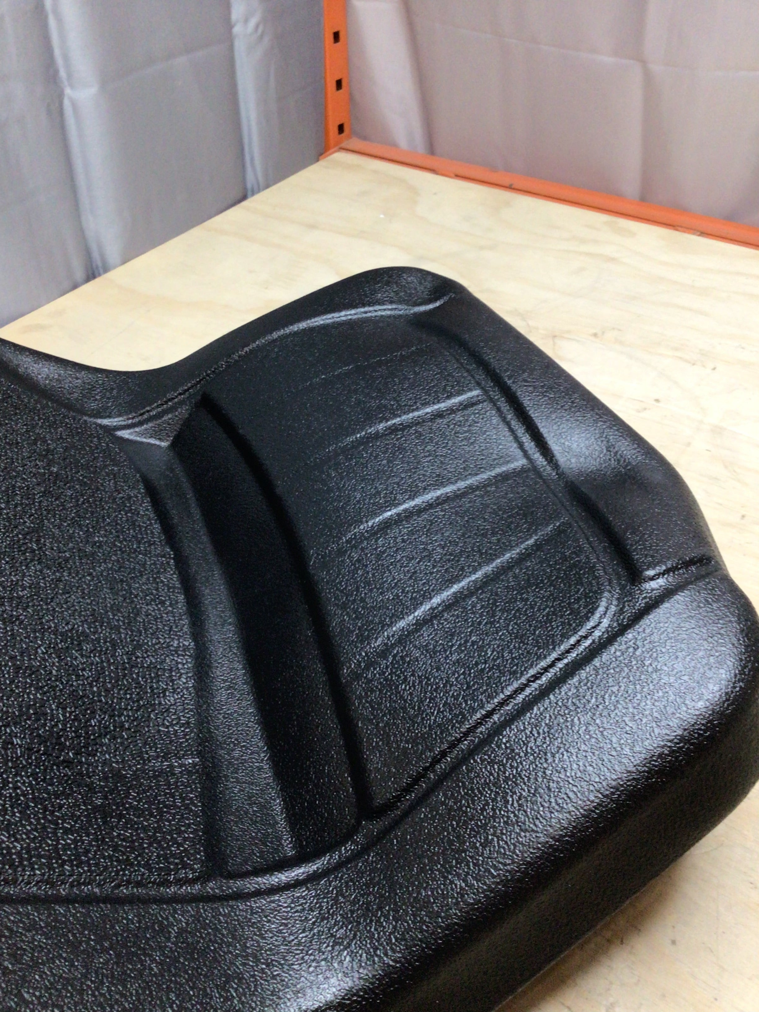 Whiteside HRAS Adjustable Height Mechanic's Seat **OPEN BOX - READ** (8131147923694)