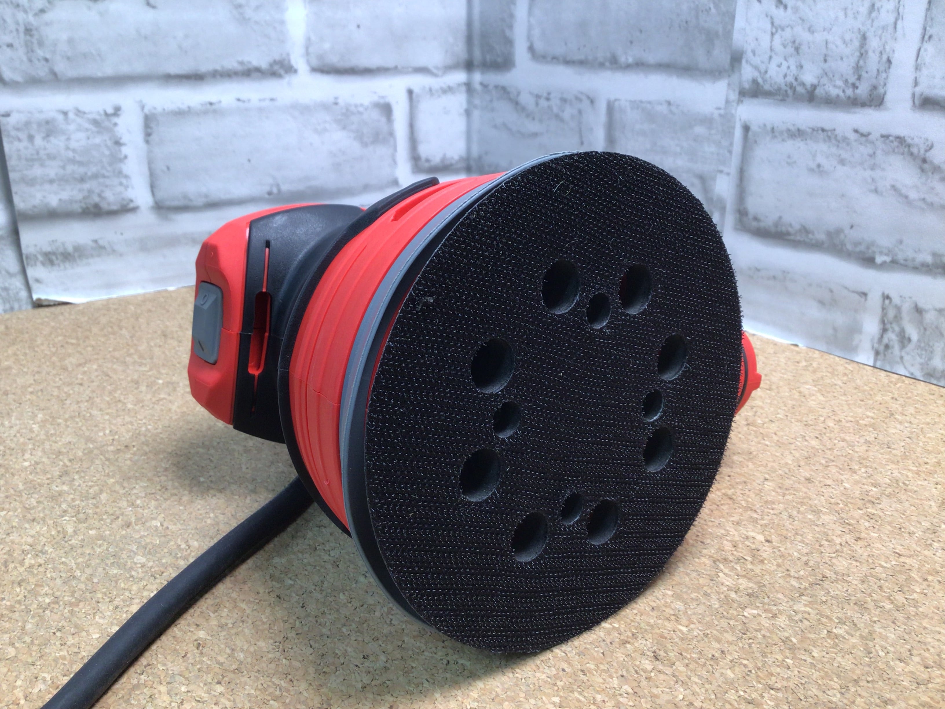 CRAFTSMAN Random Orbit Sander, 3Amp, Corded (CMEW231)**Tested/Working