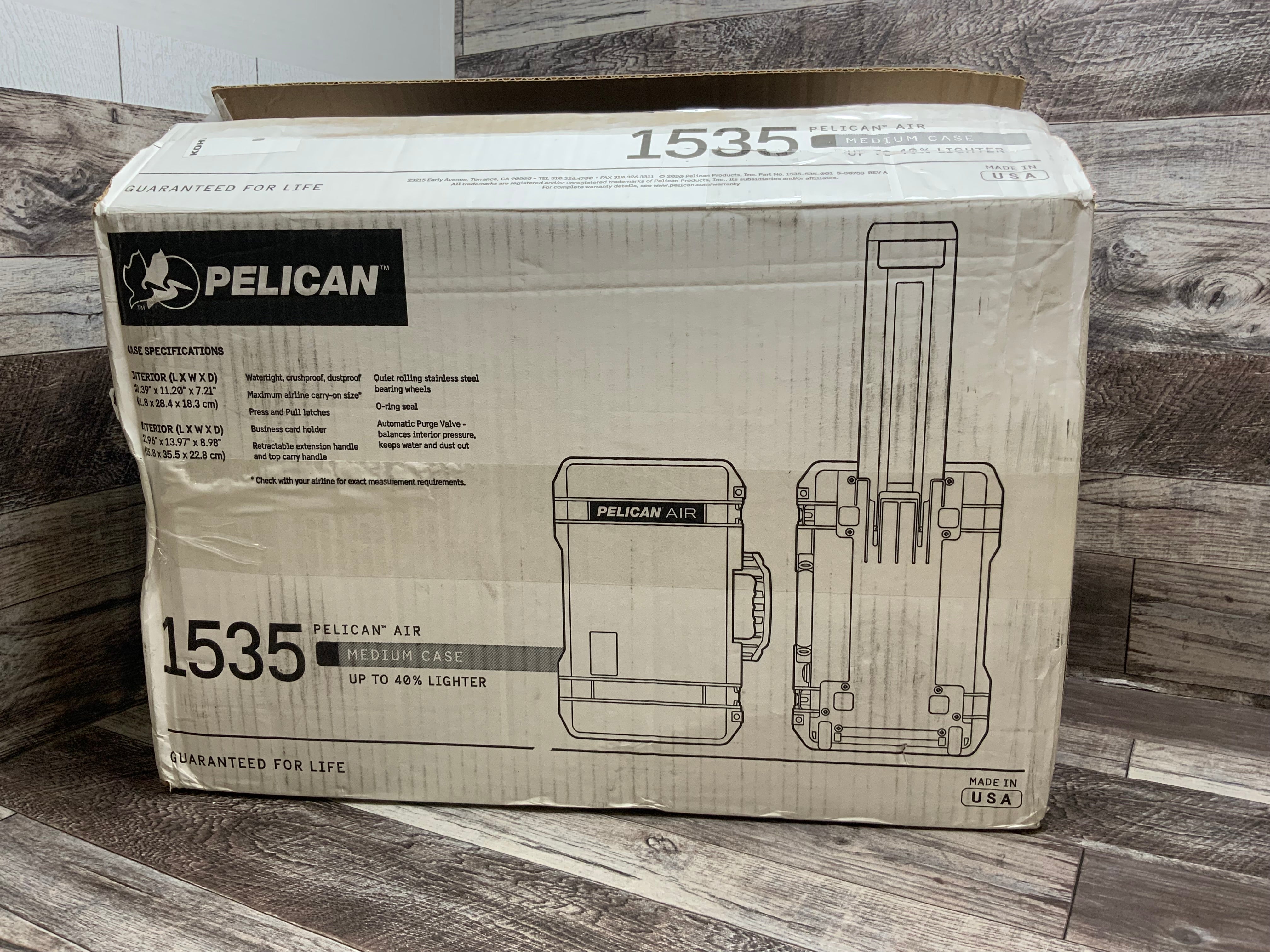 Pelican 1535 Air Case with Camera Organizer Foam Dividers - 2 Wheel (8075793236206)