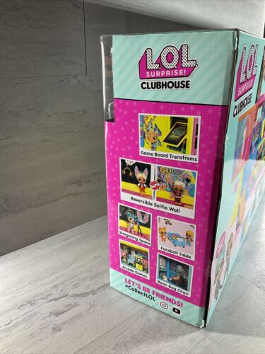 LOL Surprise! Clubhouse Playset with 40+ Surprises and 2 Exclusives Dolls (6922757439671)