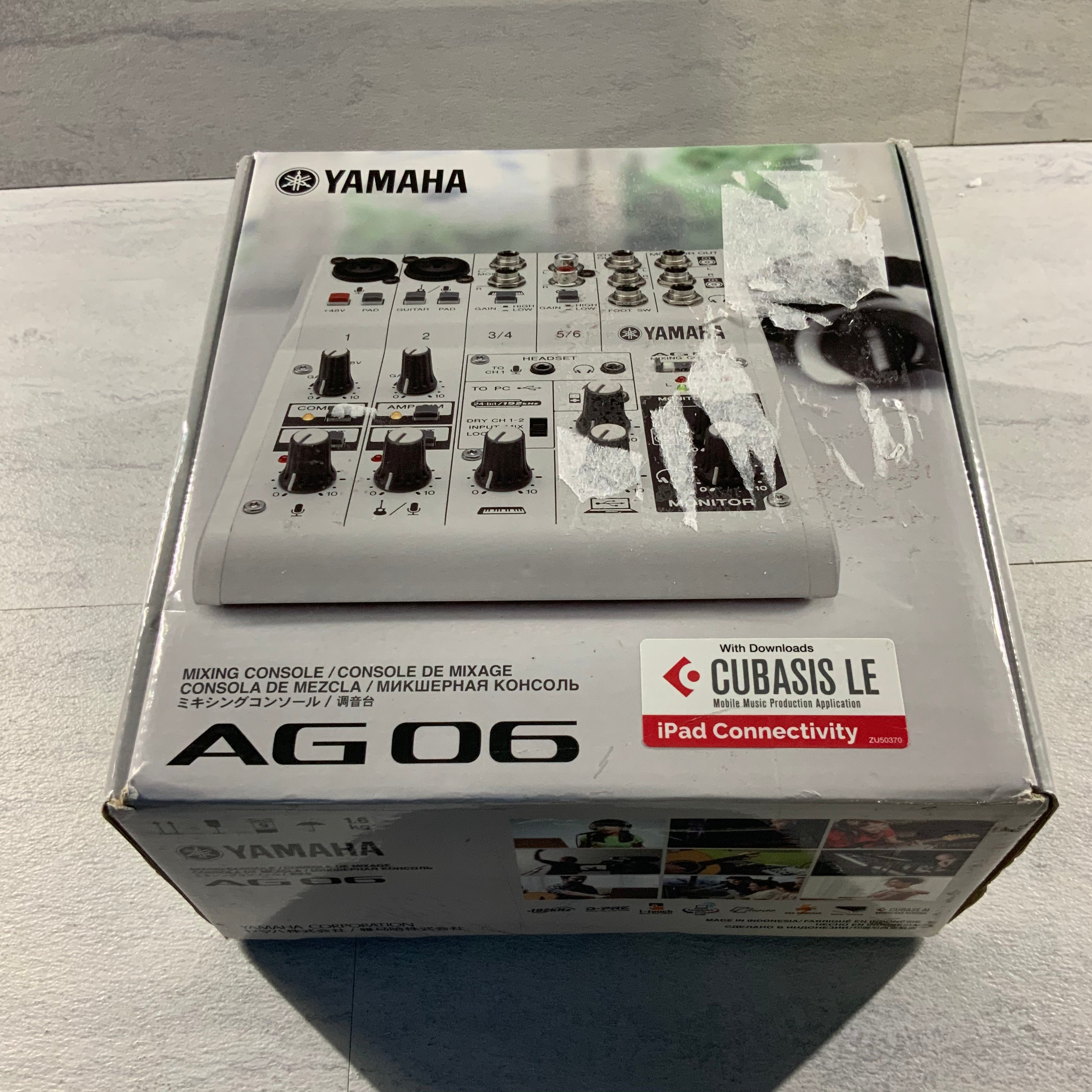 Yamaha AG06 6-Channel Mixer / 2 Microphone , White (6961434329271)