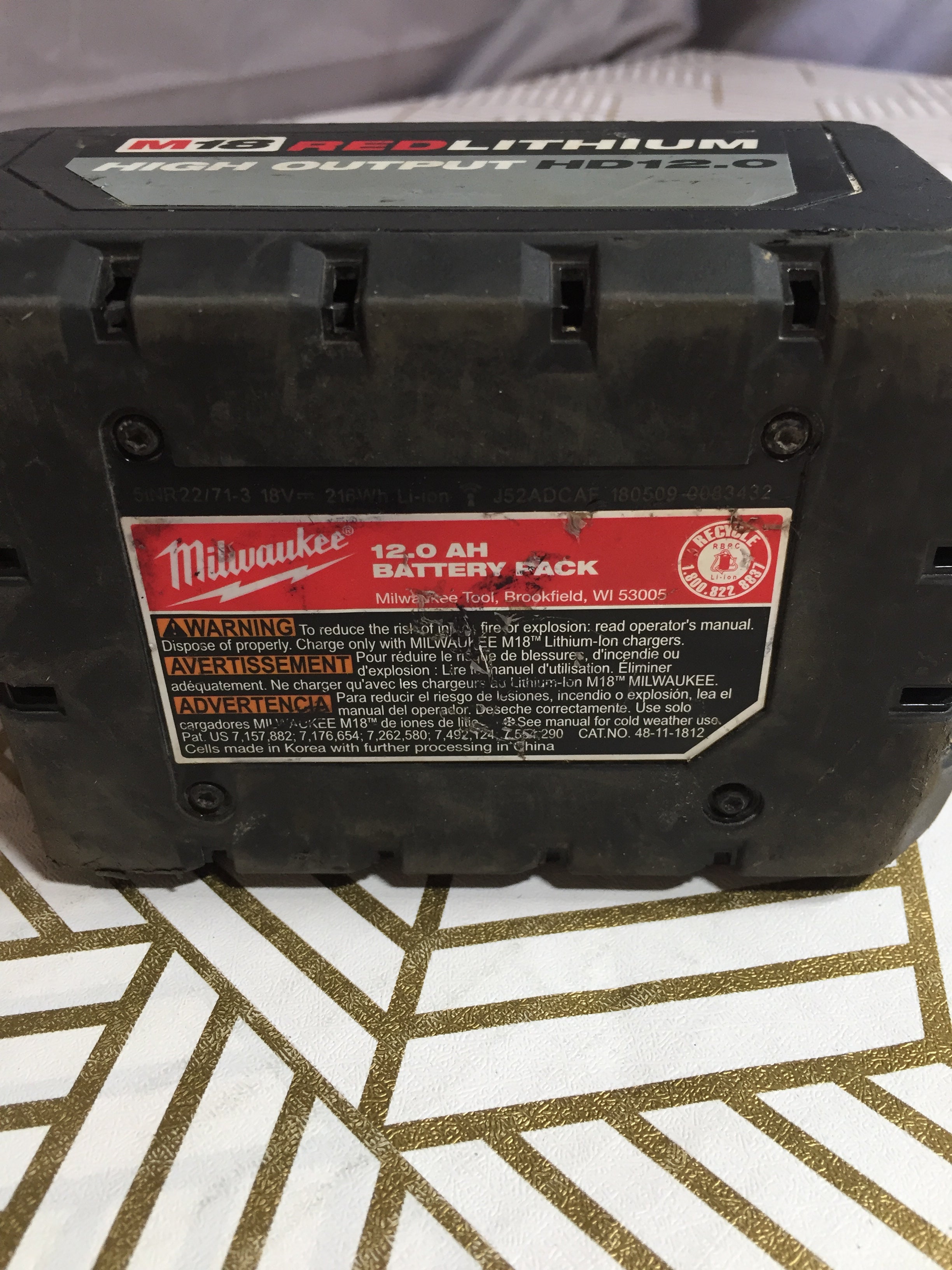 Milwaukee M18 18-Volt 12.0Ah Lithium-Ion Battery Pack *PARTS ONLY/ERROR* (8070318325998)