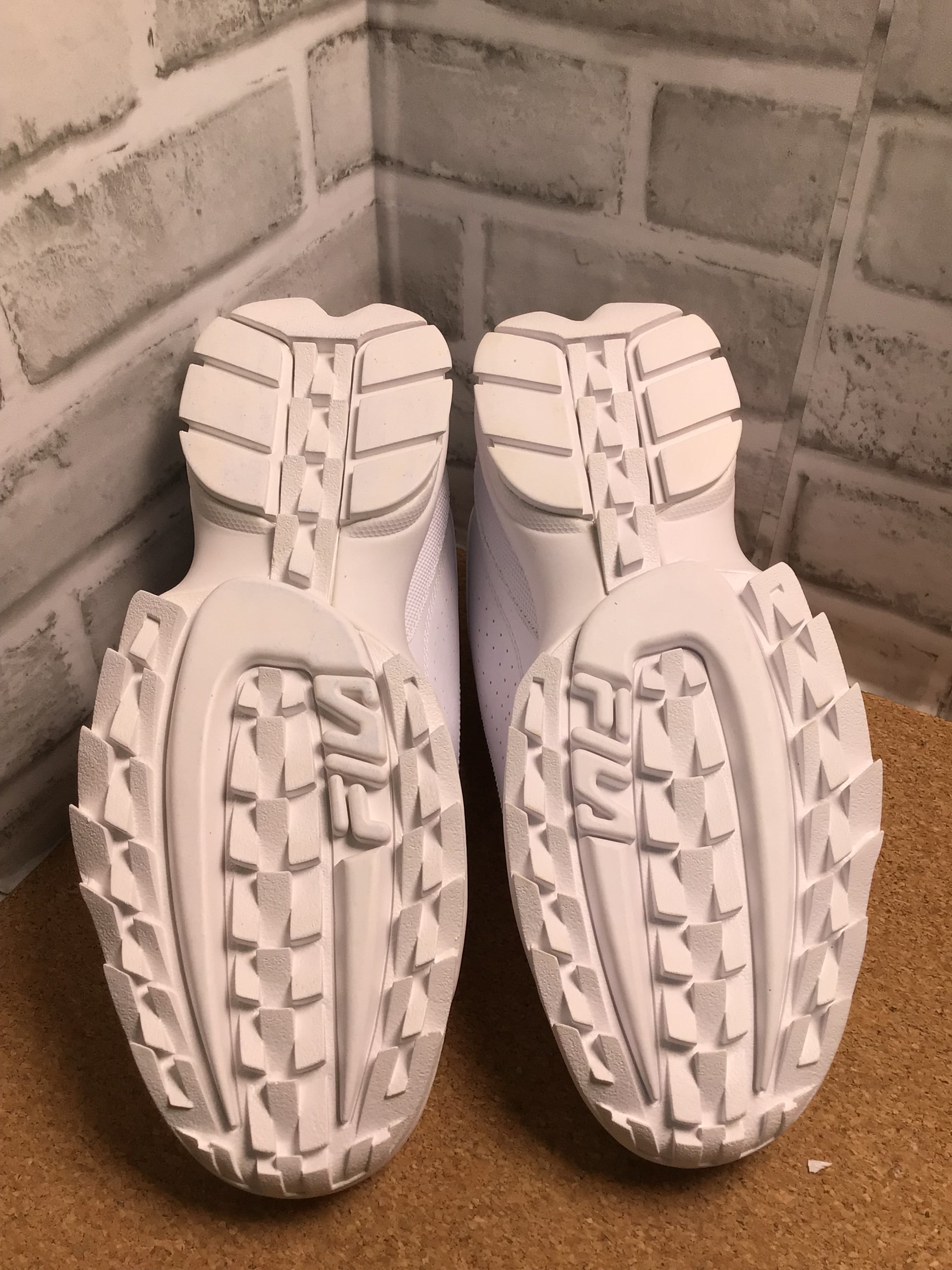 Fila Men's Disruptor II Sneaker Size 7.5**Brand New** (7781804736750)