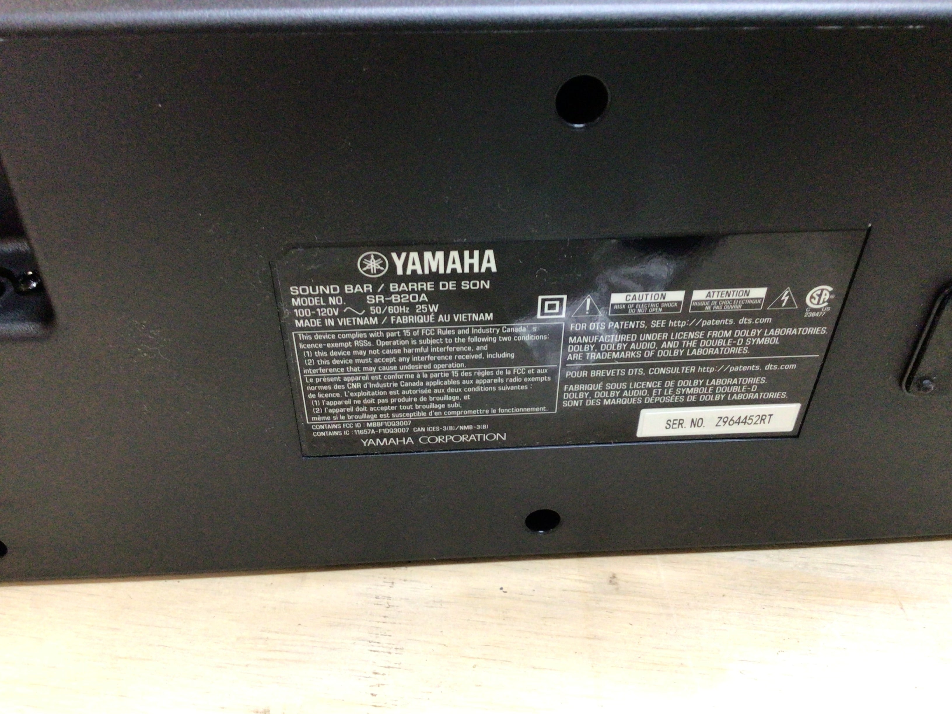 Yamaha SR-B20A Soundbar with Built-In Subwoofers, Bluetooth, and DTS *OPEN BOX* (8113502486766)