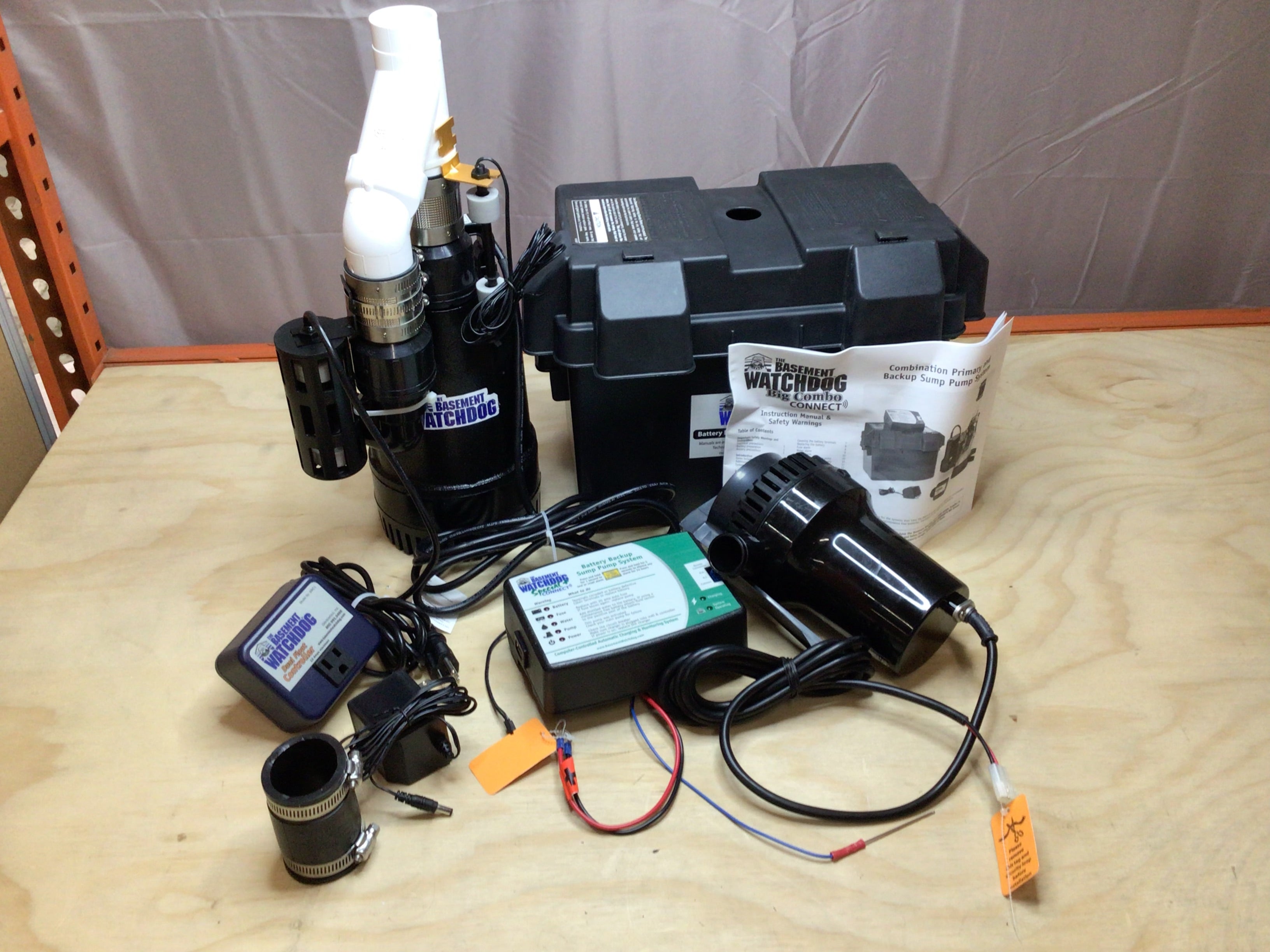 The Basement Watchdog SIT-50NS 1/2HP Sump Pump System **FOR PARTS ONLY - READ** (8106009231598)