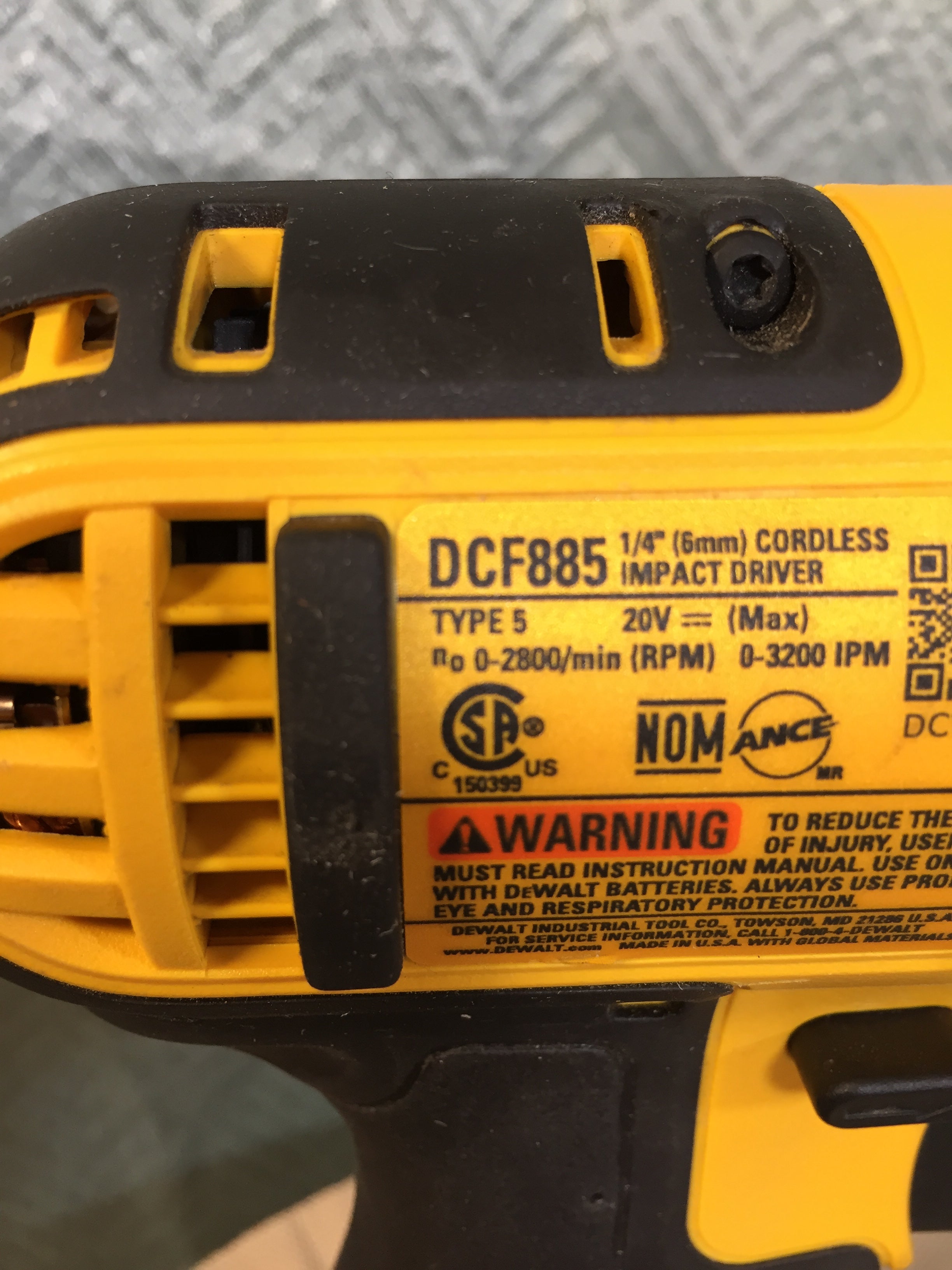 **PARTS ONLY** Dewalt DCF885 Cordless 1/4 Impact Driver **DEFECTIVE** (7572841660654)