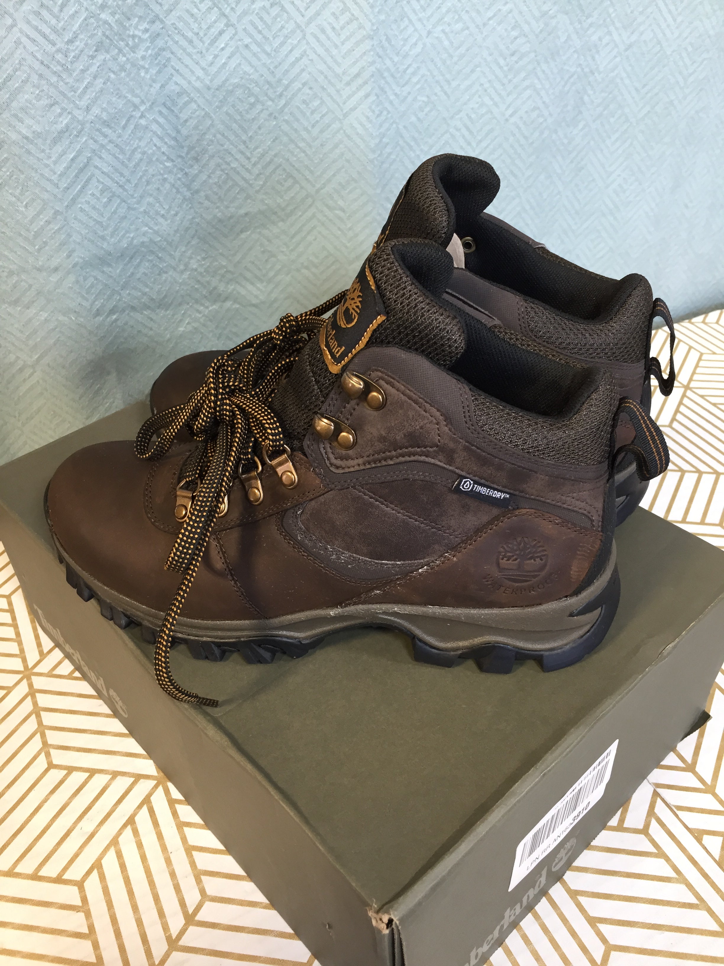 Timberland Men's Anti-Fatigue Hiking Waterproof Leather Mt. Maddsen Boot 8.5 M/M (7899127415022)