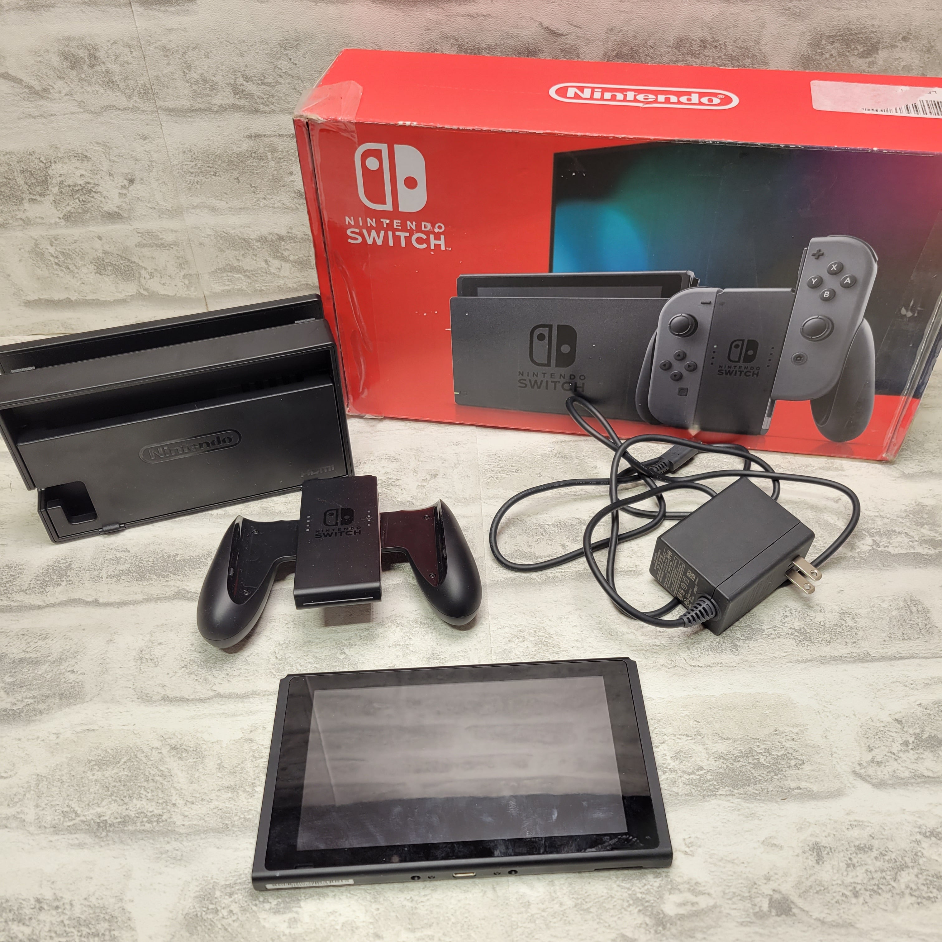 *NOT WORKING* Nintendo Switch with Gray Joy‑Con - HAC-001(-01) (7695878684910)