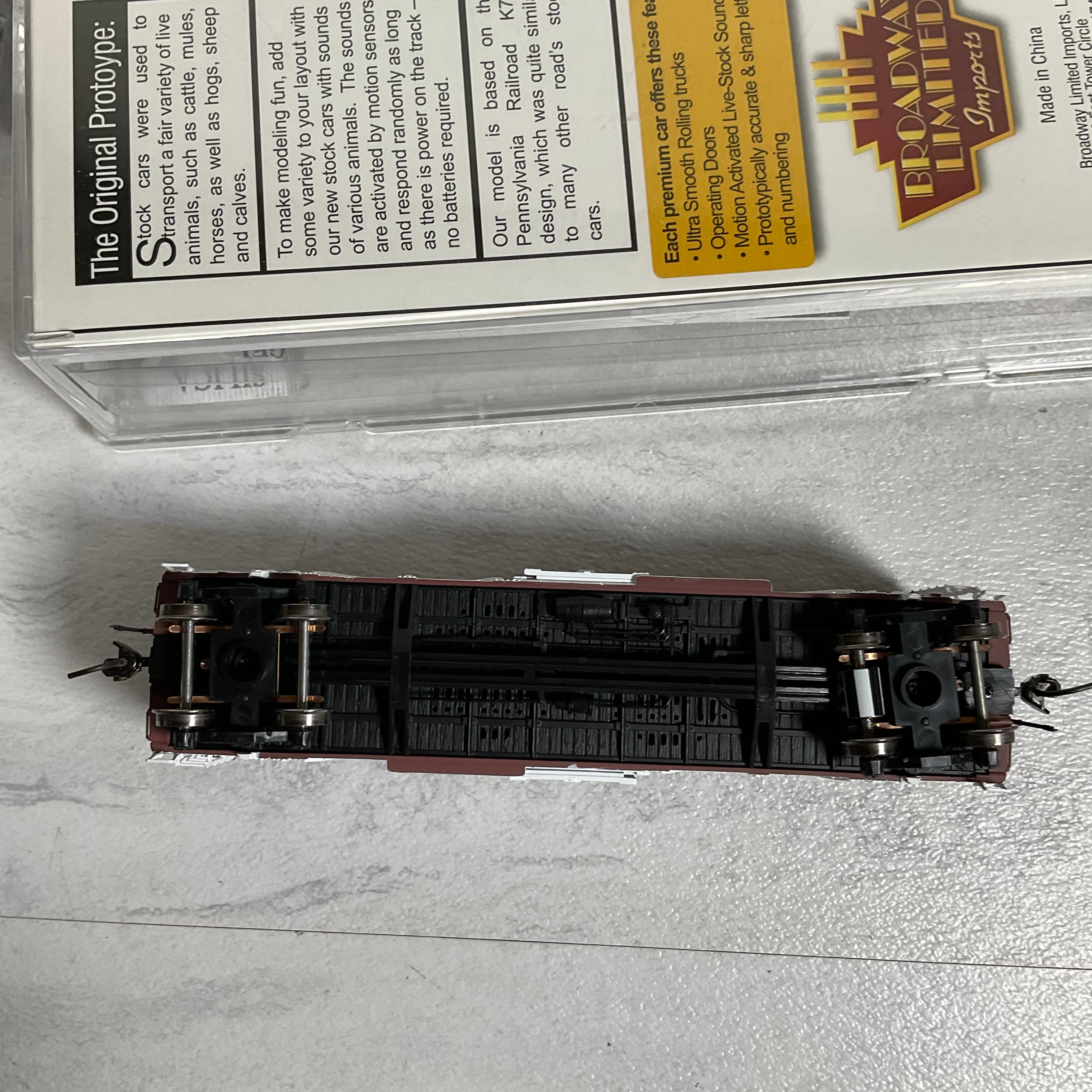 Broadway Limited 2521 HO Scale Stock Car w/Cattle Sounds, CN (7329261060334)