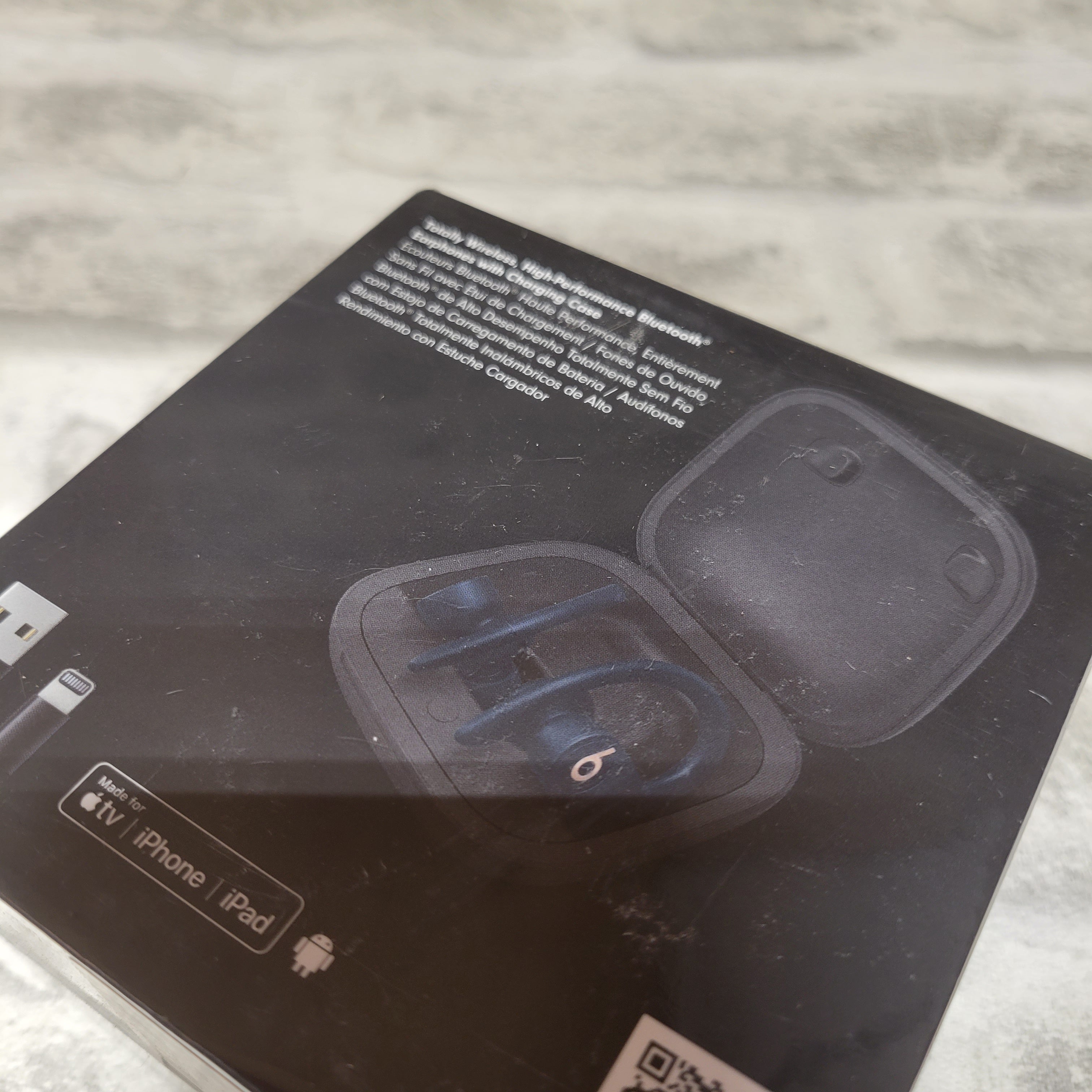 Powerbeats Pro Wireless Earphones - Apple H1 Headphone Chip, Class 1 Bluetooth, 9 Hours of Listening Time, Sweat Resistant Earbuds, Built-in Microphone - Navy (7772403237102)