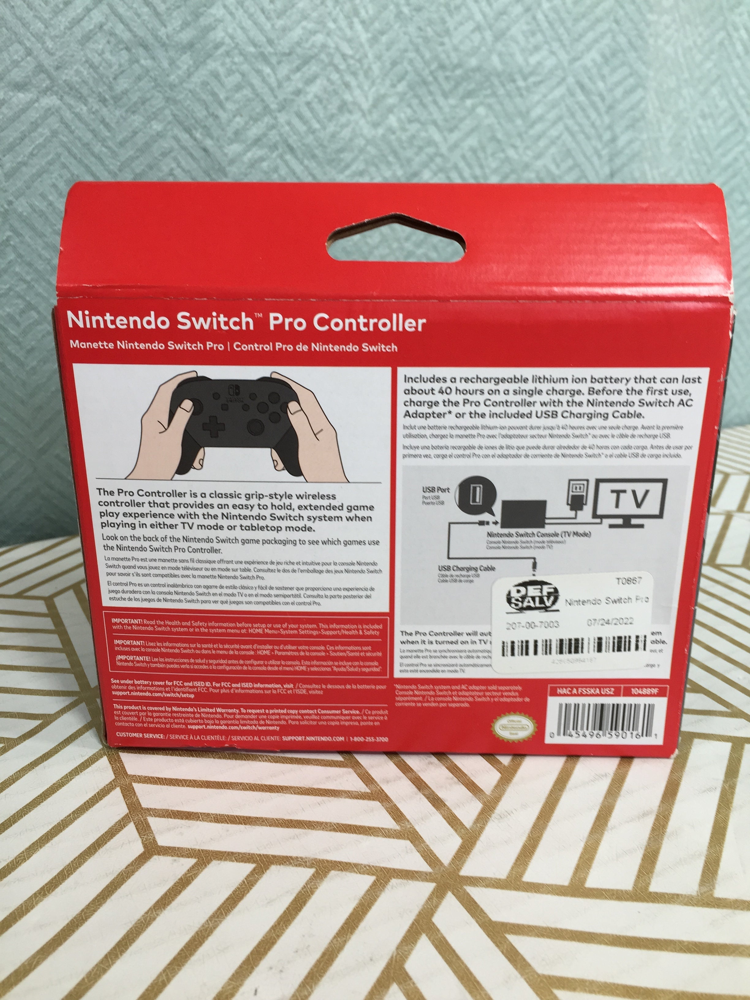 Nintendo Switch Pro Controller *SEALED* (7868895559918)