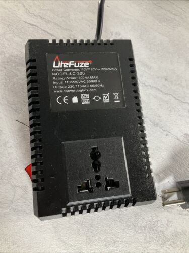 LiteFuze LC-300US 300Watt Step Up/Down Travel Voltage Converter, US Cord 5-Years (6922725064887)