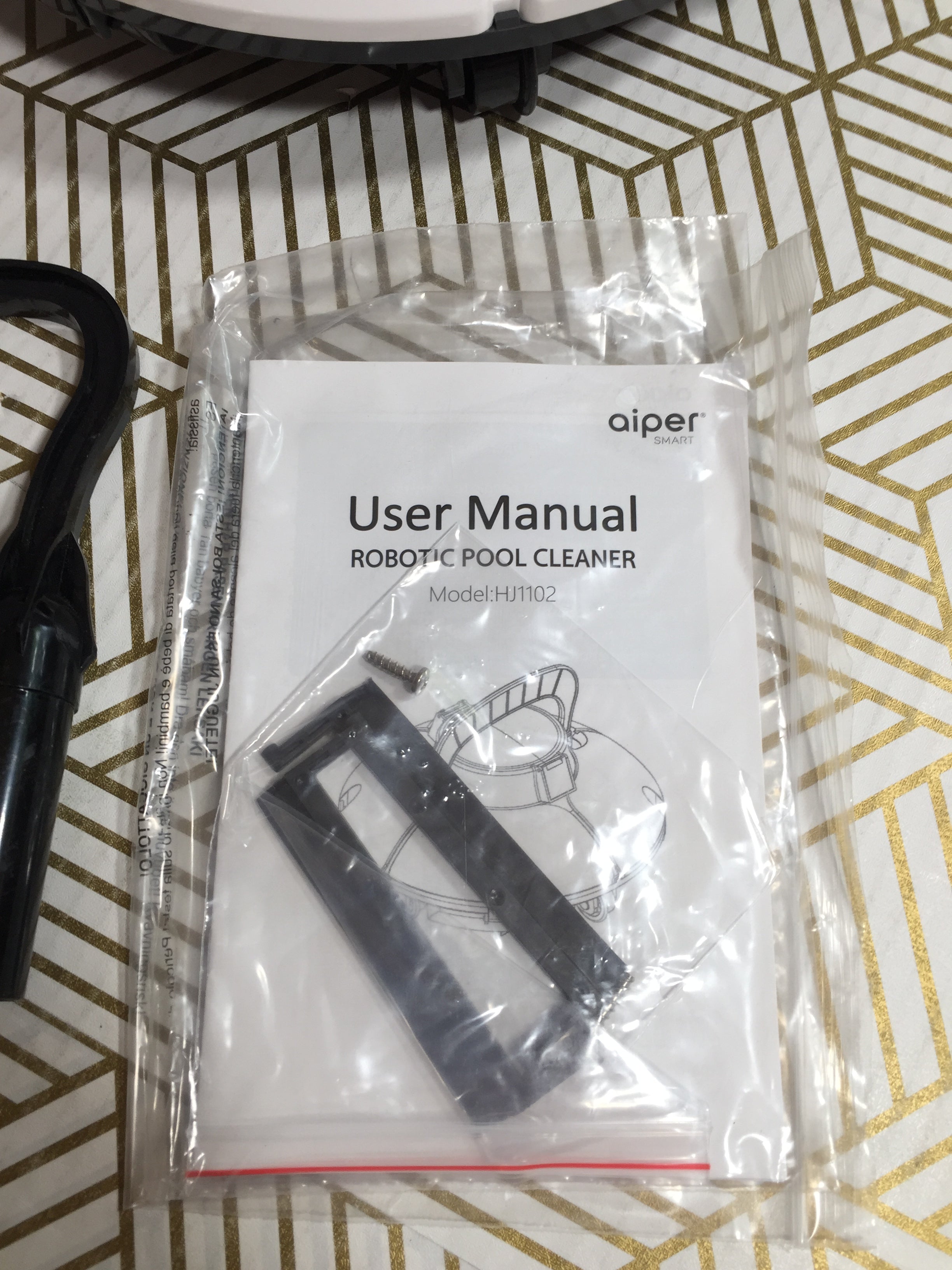 AIPER Smart Seagull Cordless Robotic Pool Cleaning Vacuum *NIB* (8073108488430)