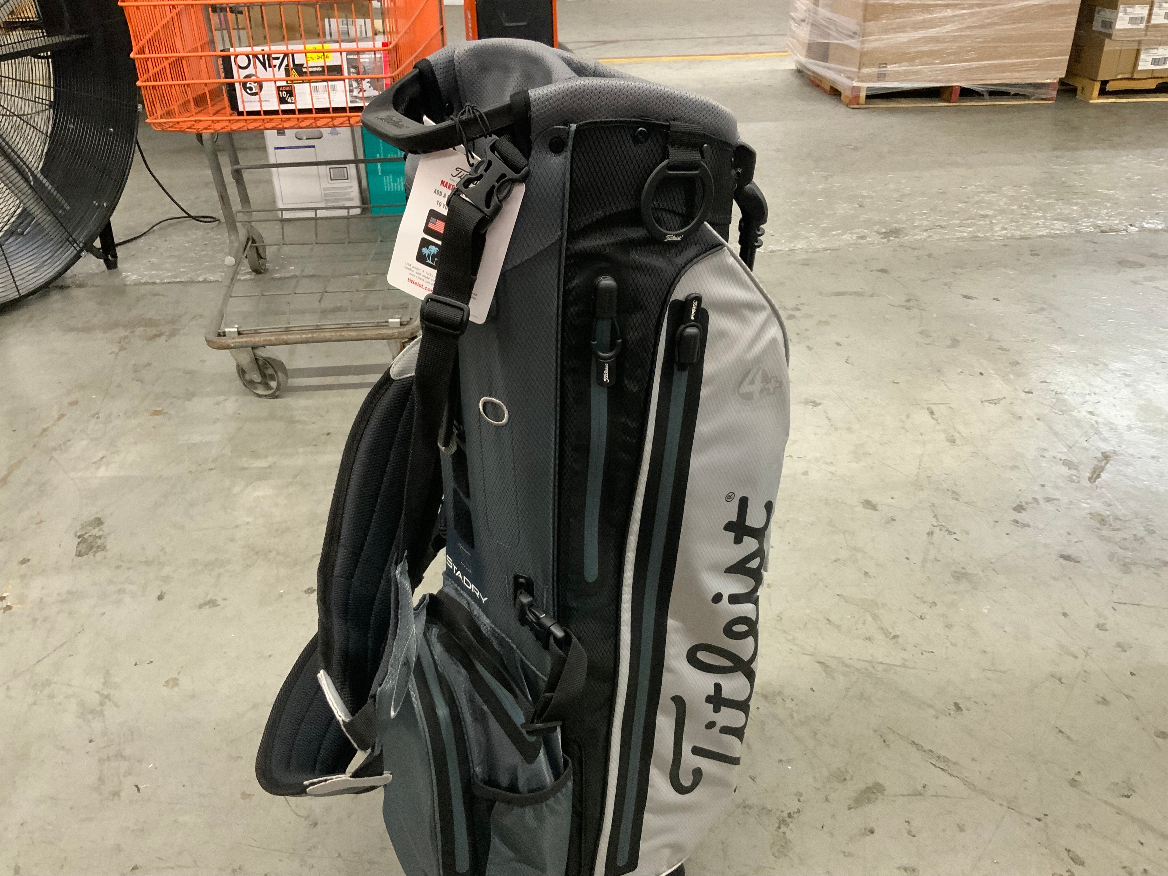 Titleist Players 4 Plus StaDry Golf Bag (Gray/Charcoal/Black) (8108611469550)
