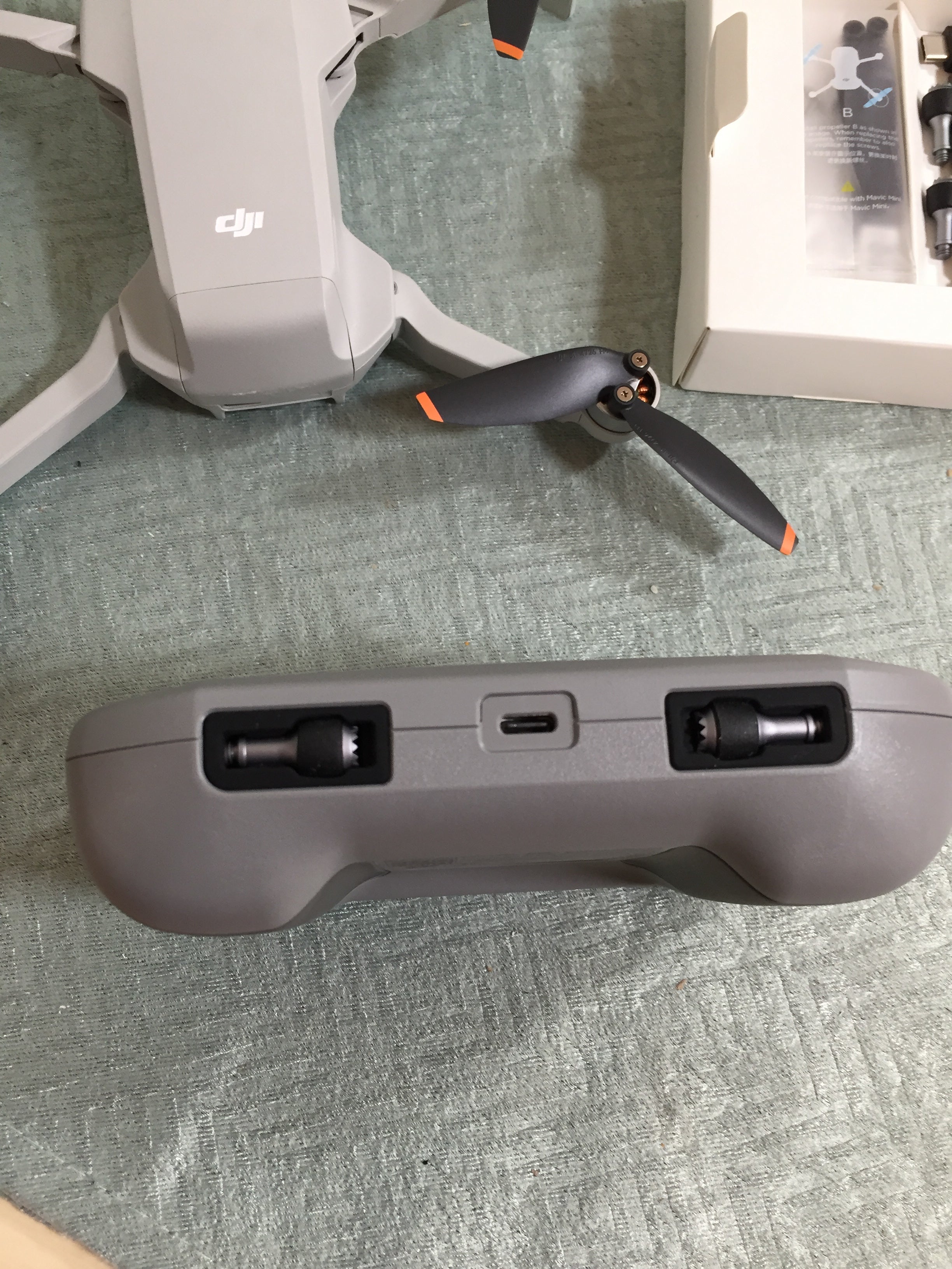 **PARTS ONLY** DJI MINI 2 Drone Quadcopter - READ DESCRIPTION - POWERS ON (7578817462510)
