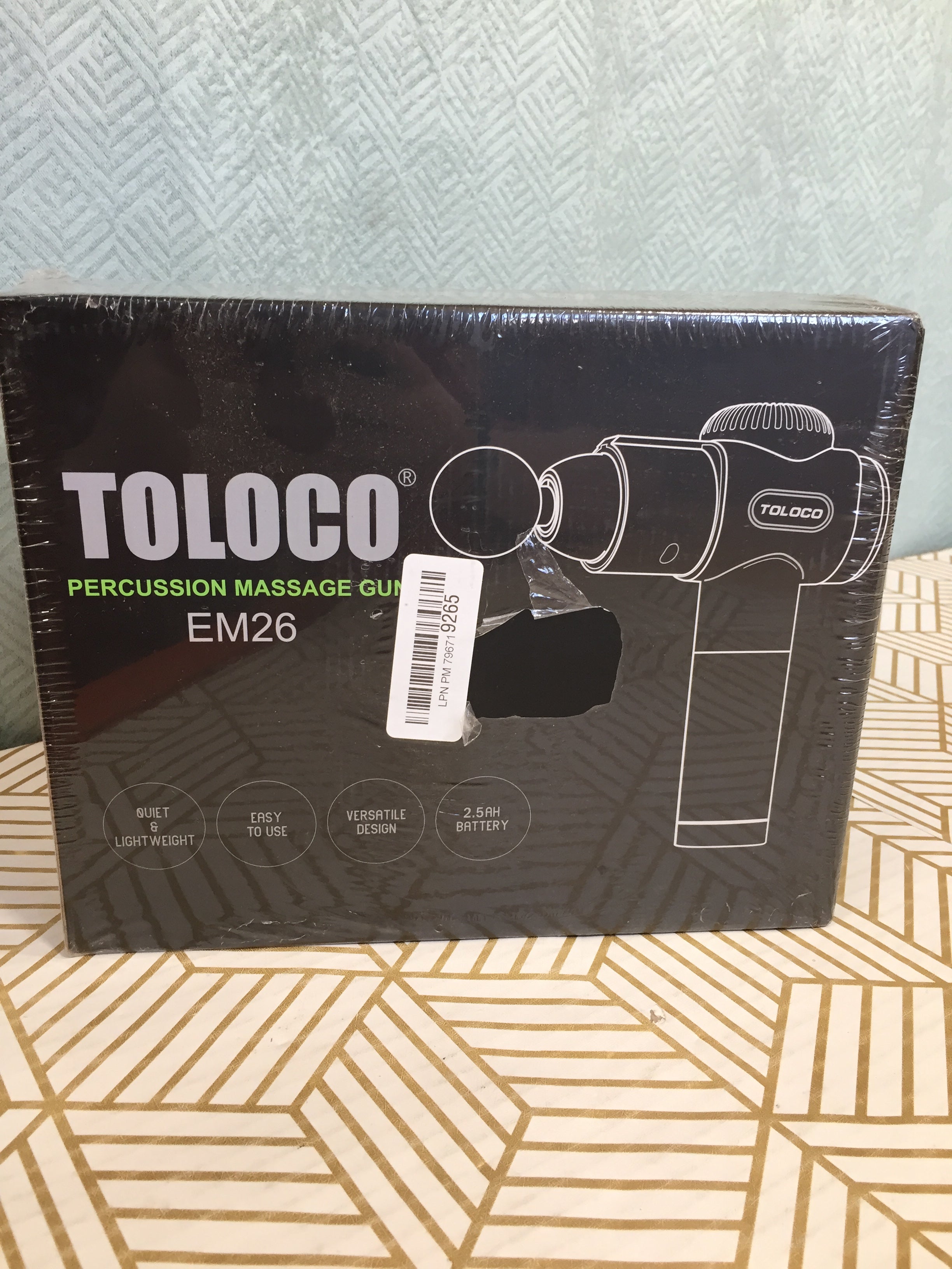TOLOCO EM26 Black Cordless Rechargeable Percussion Massage Gun *SEALED* (7883888984302)