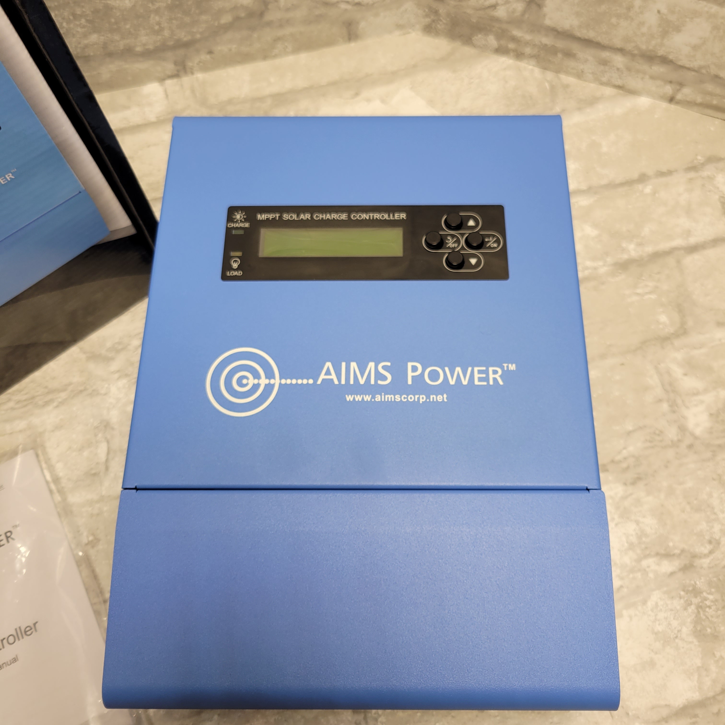 AIMS Power SCC40AMPPT 40 AMP Solar Charge Controller with MPPT Technology (8069388959982)