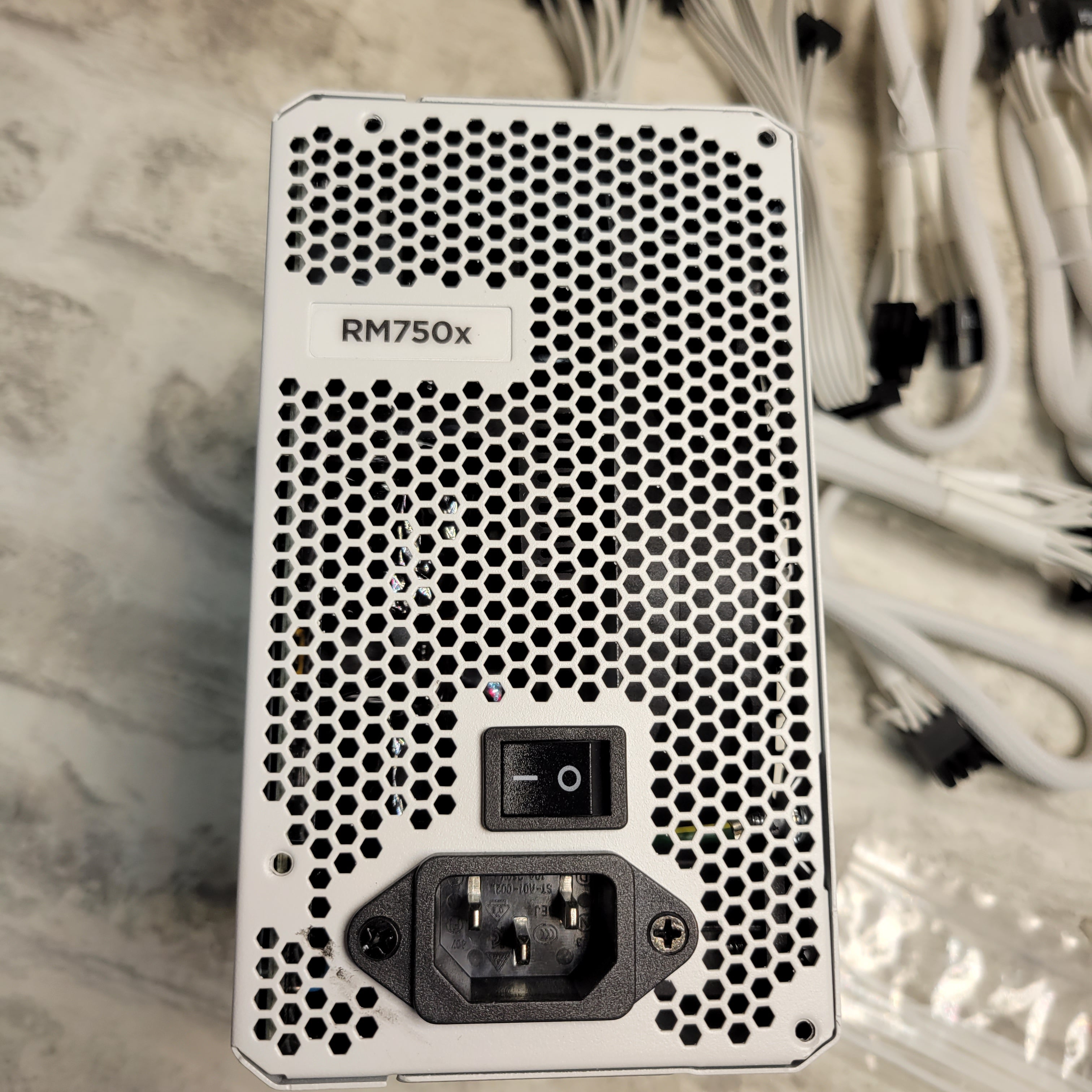 *PARTS* Corsair RMX White Series,RM750x 750 Watt 80+ Gold Power Supply - White (7881298968814)