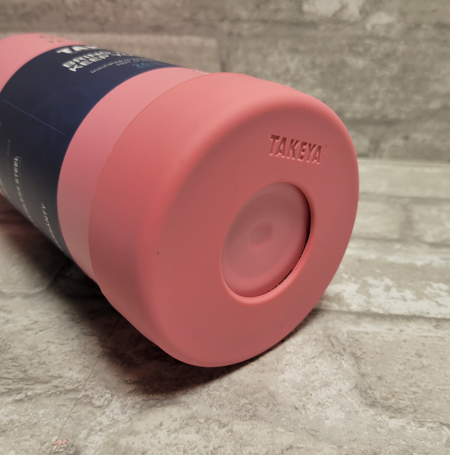 Takeya Actives Insulated Stainless Steel Water Bottle w/ Spout Lid, 32oz, Pink (8017894637806)